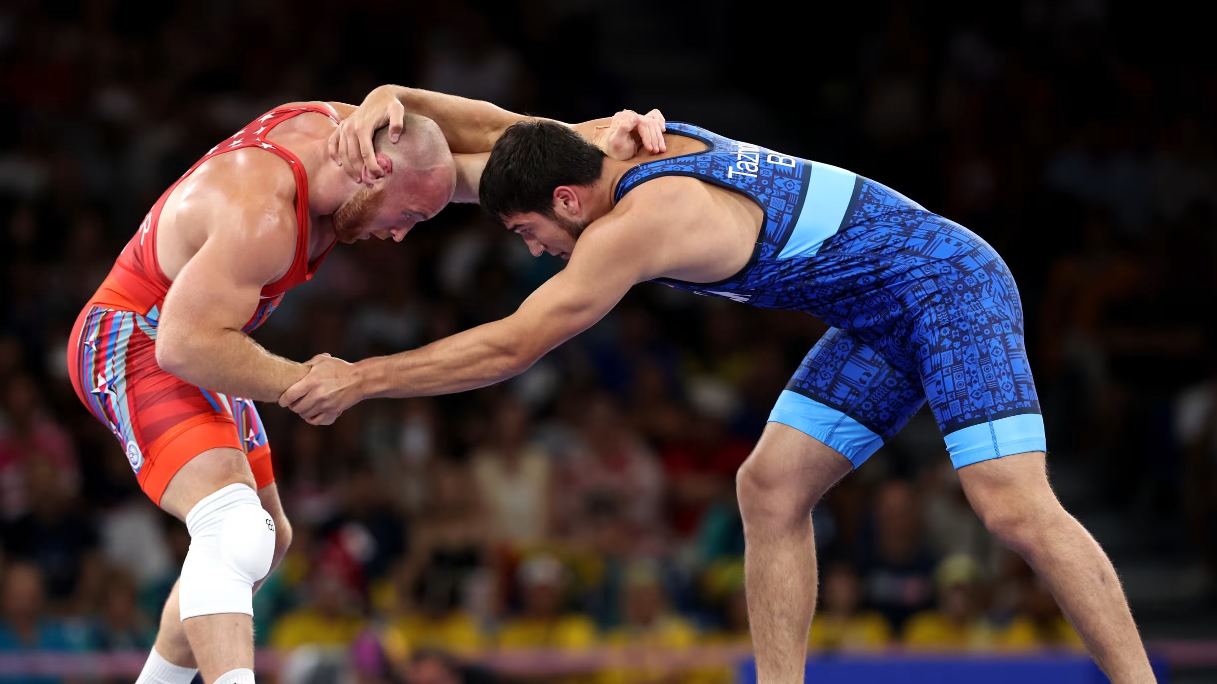 Wrestling for Strikers: 8 Essentials to Master Takedowns, Defense & Control in MMA (Complete Guide)